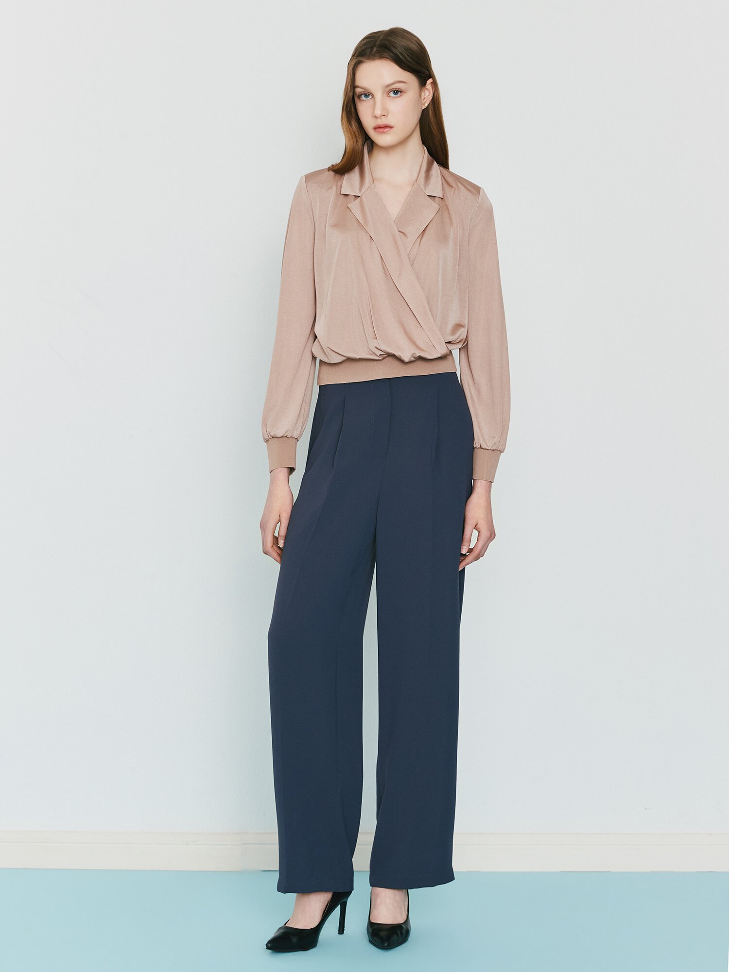테일러드 칼라 블루종 블라우스 (BEIGE)