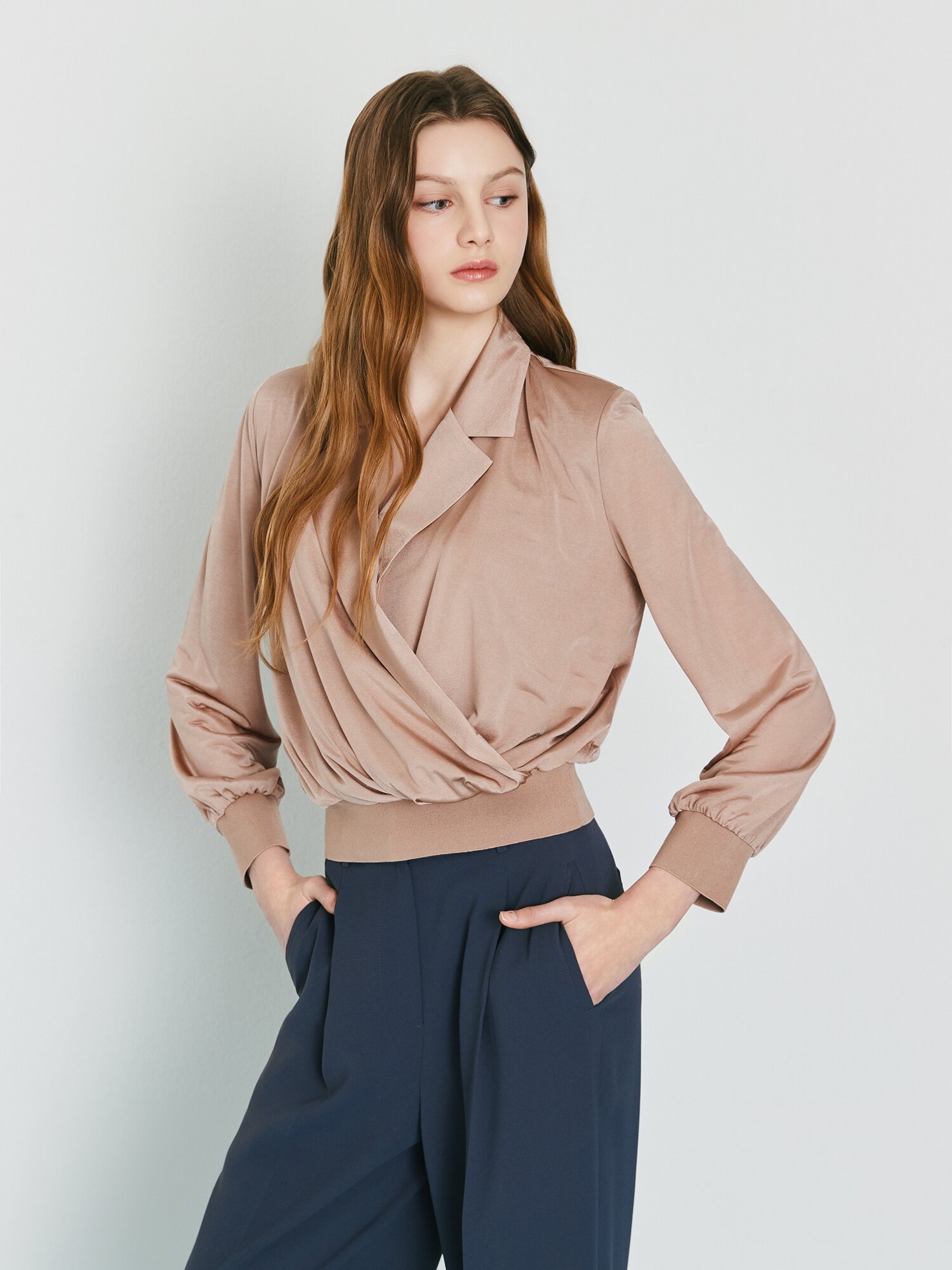 테일러드 칼라 블루종 블라우스 (BEIGE)