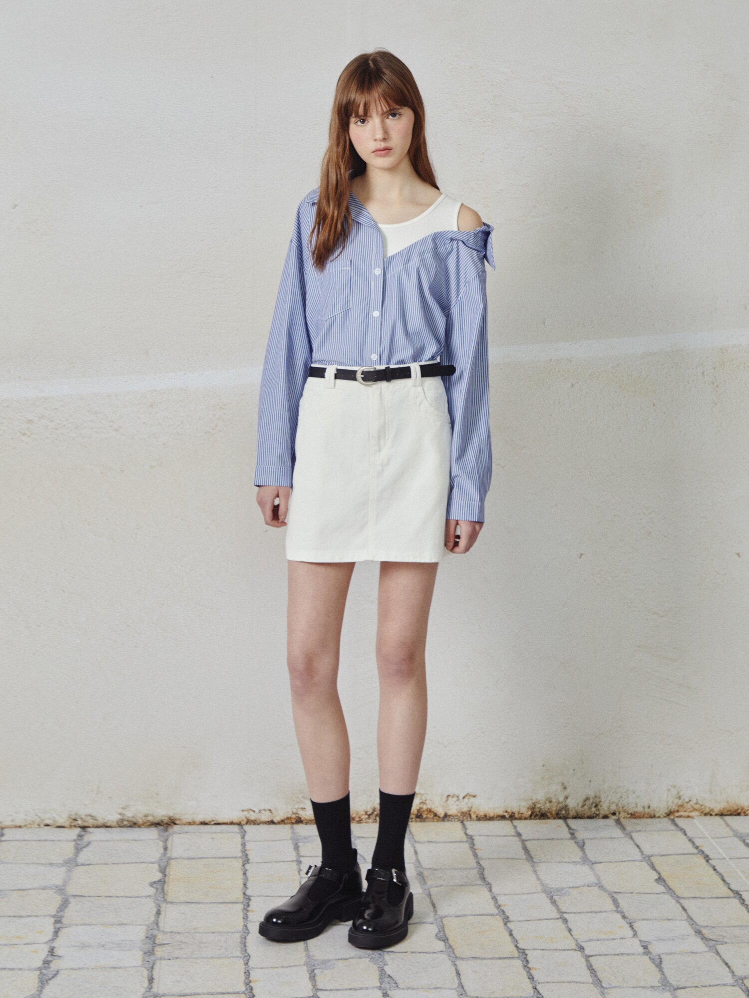 언밸런스 숄더 셔츠 블라우스 (STRIPE BLUE)