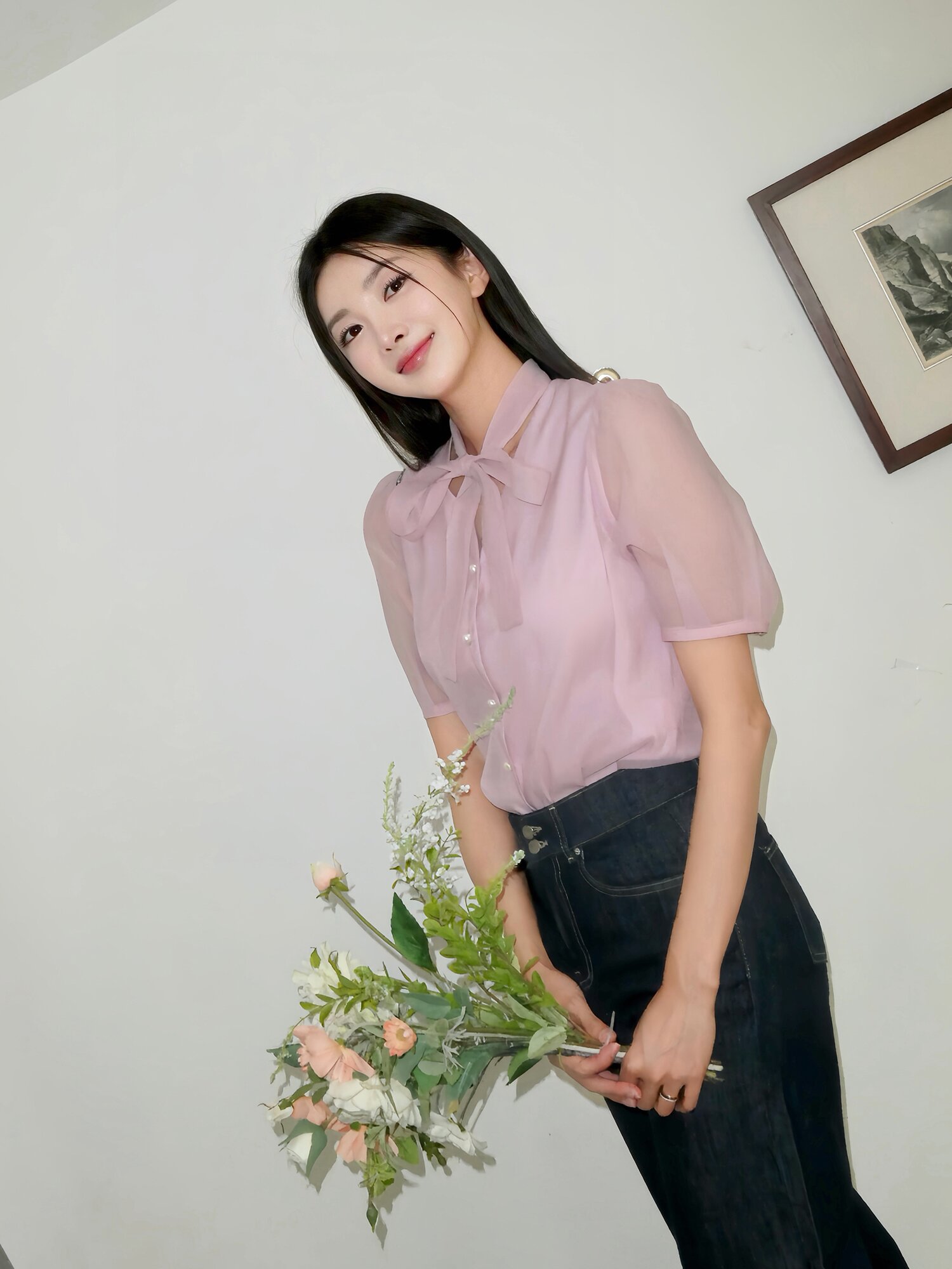 타이 퍼프 슬리브 브이넥 블라우스 (PINK)