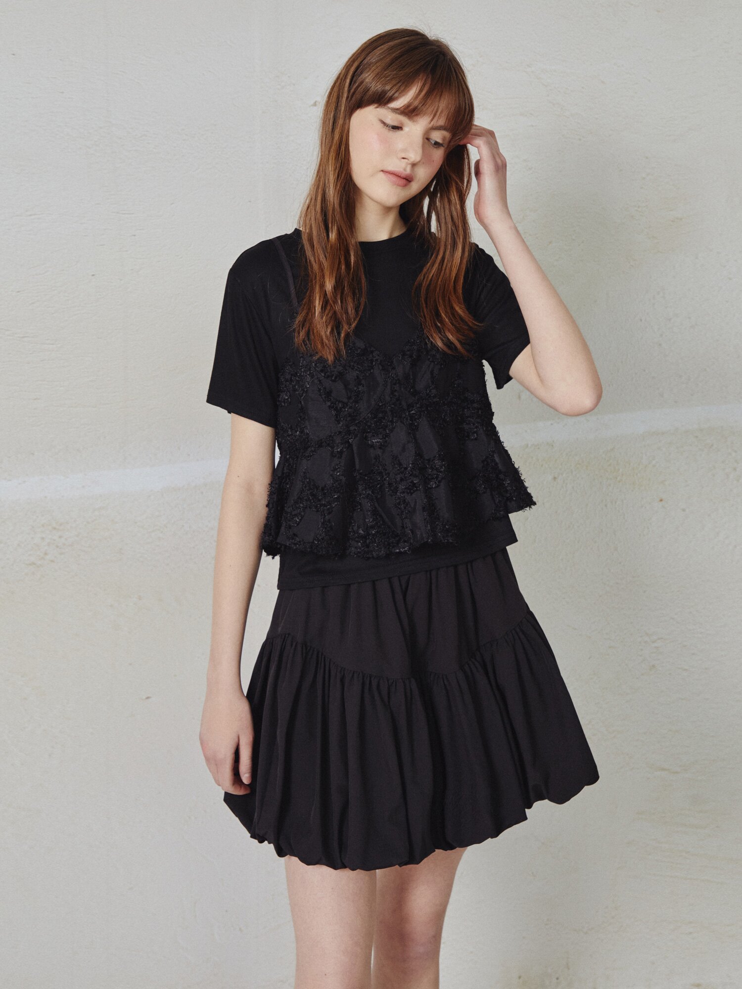 러플 뷔스티에 티셔츠 (BLACK)