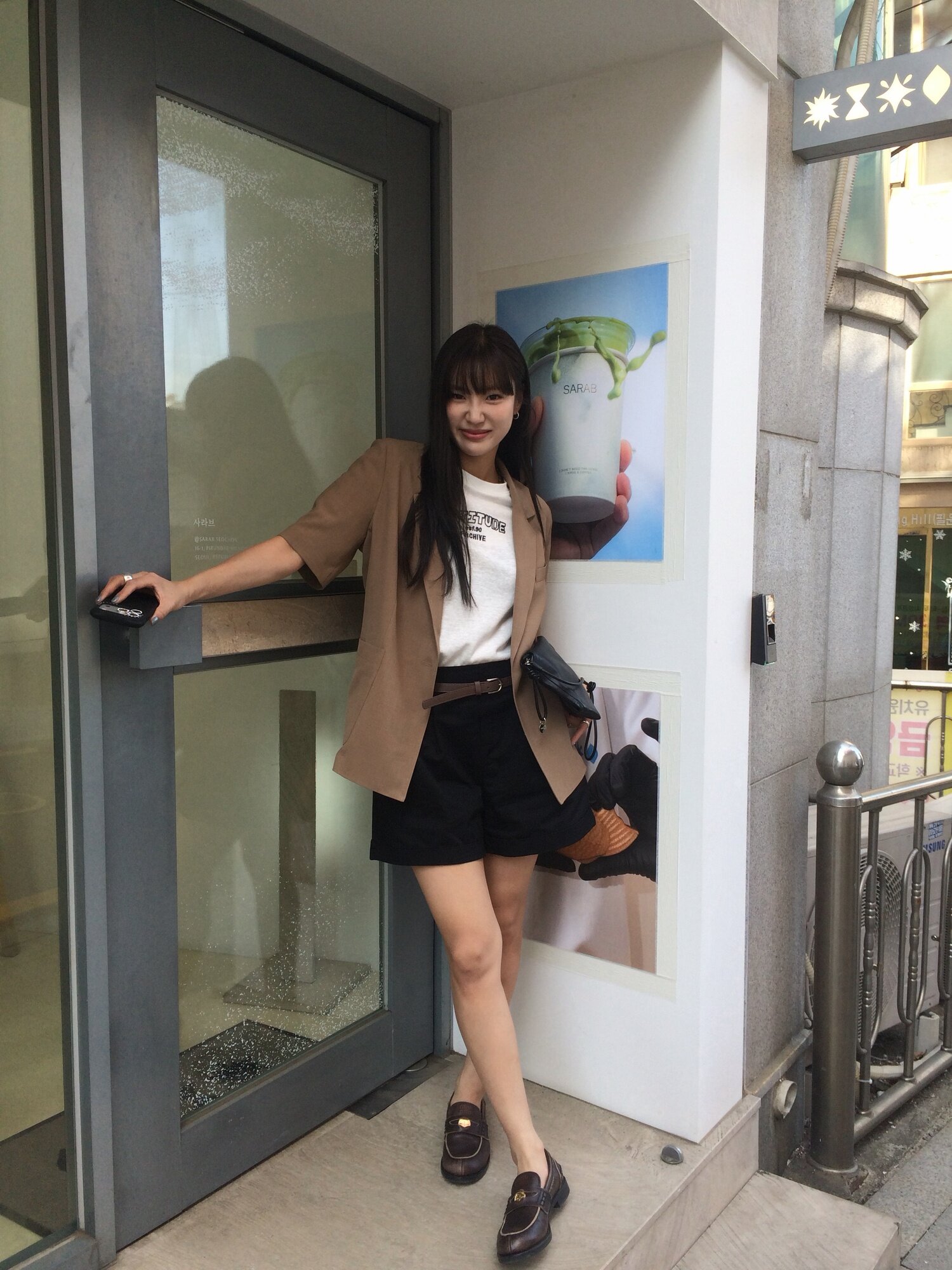 벨티드 원 턱 숏 팬츠 (BLACK)