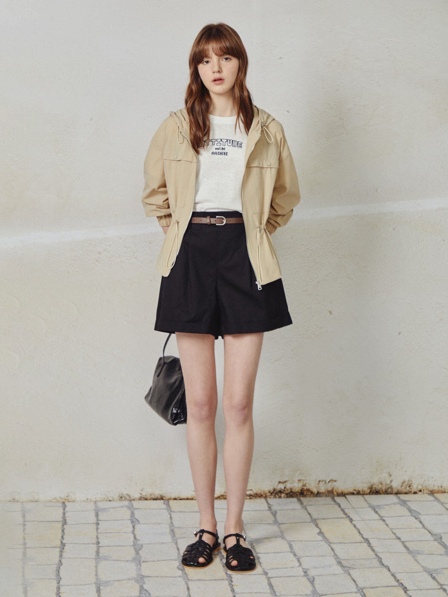 벨티드 원 턱 숏 팬츠 (BLACK)