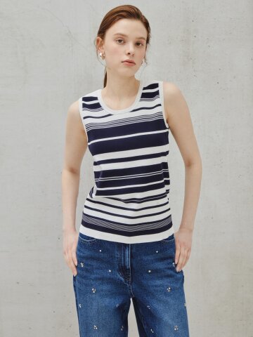 소프트 슬리브리스 니트 풀오버 