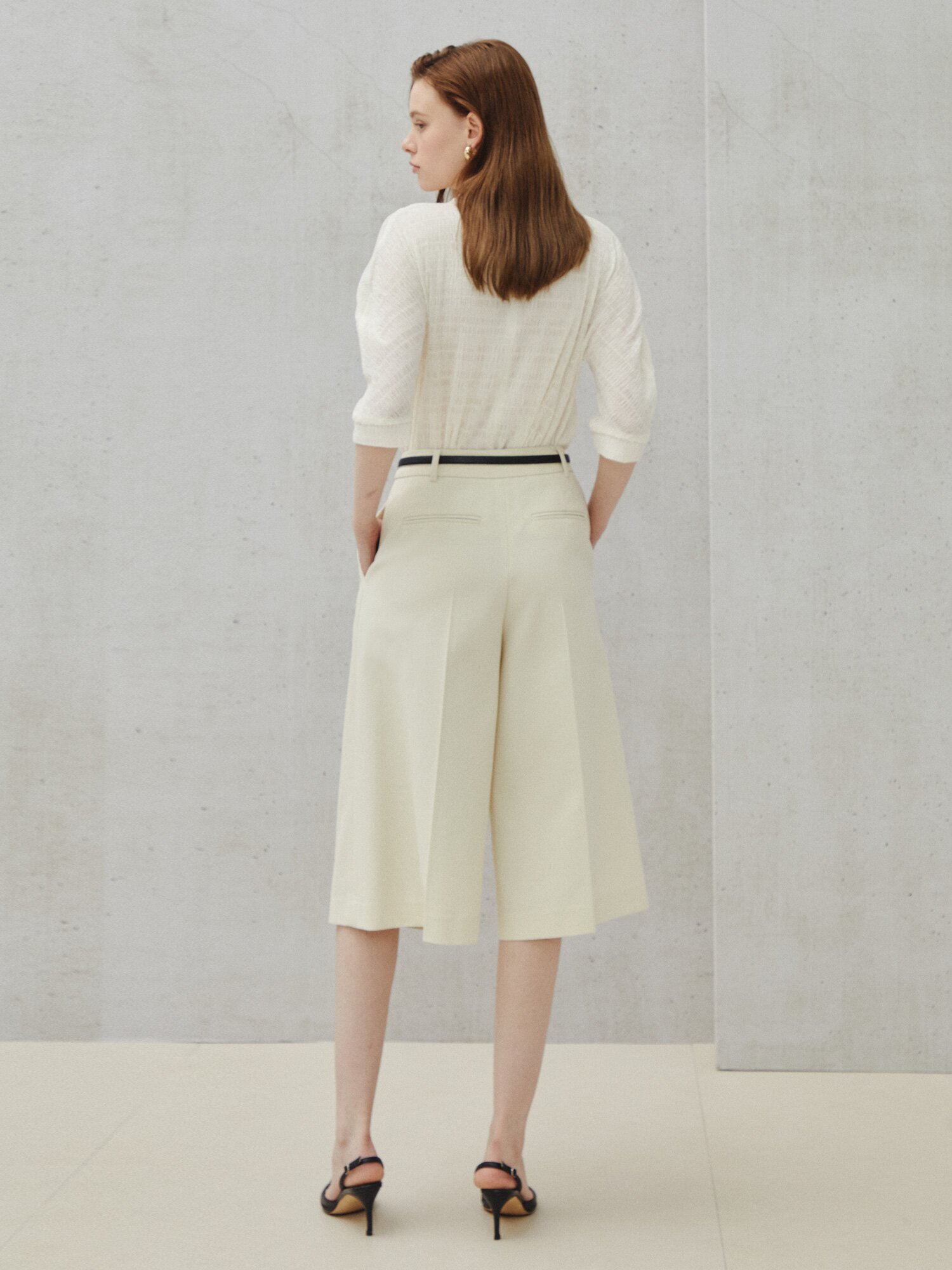 벨티드 핀턱 큐롯 슬랙스 (CREAM)