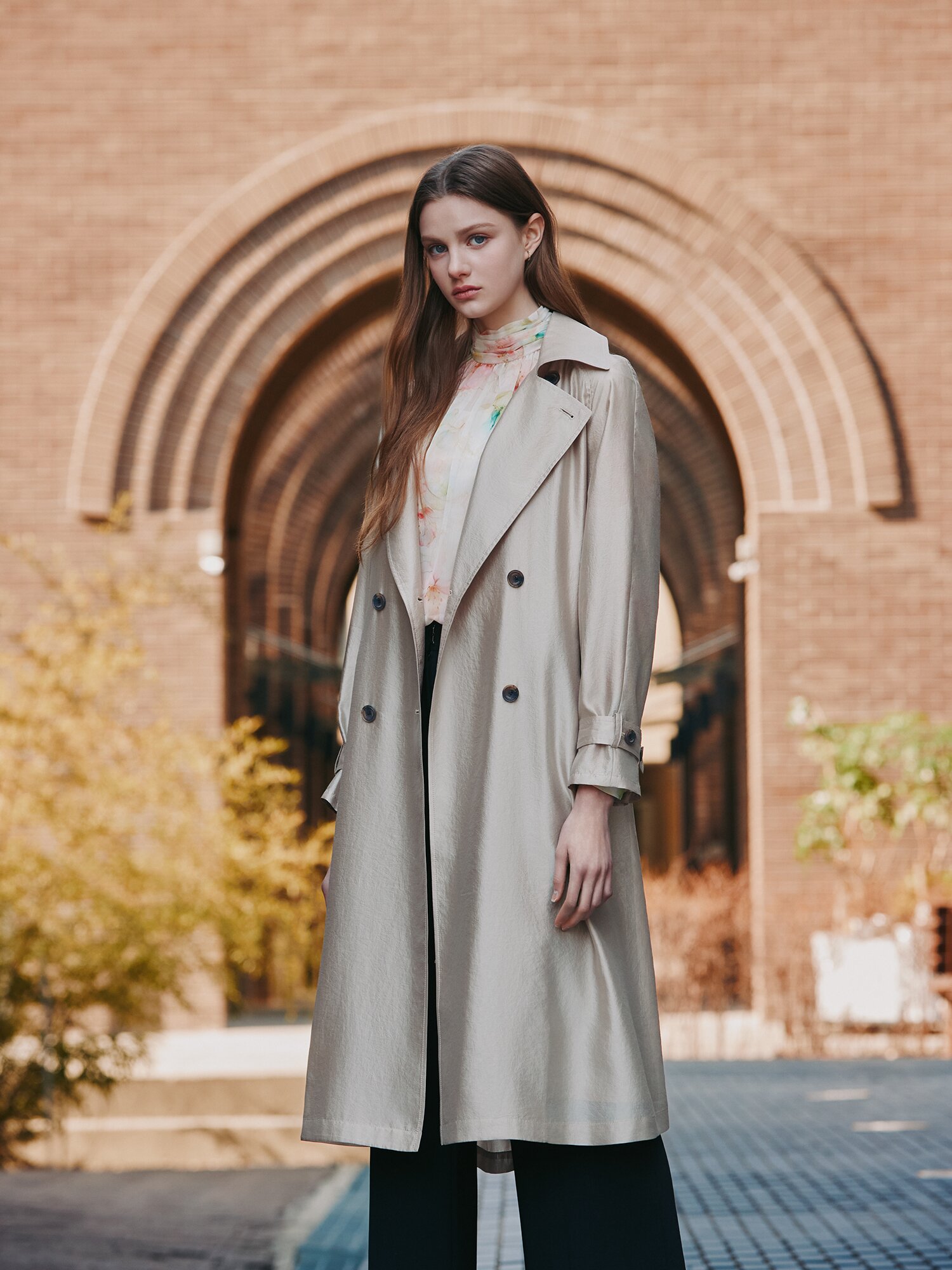 시스루 더블 버튼 트렌치 코트 (BEIGE)