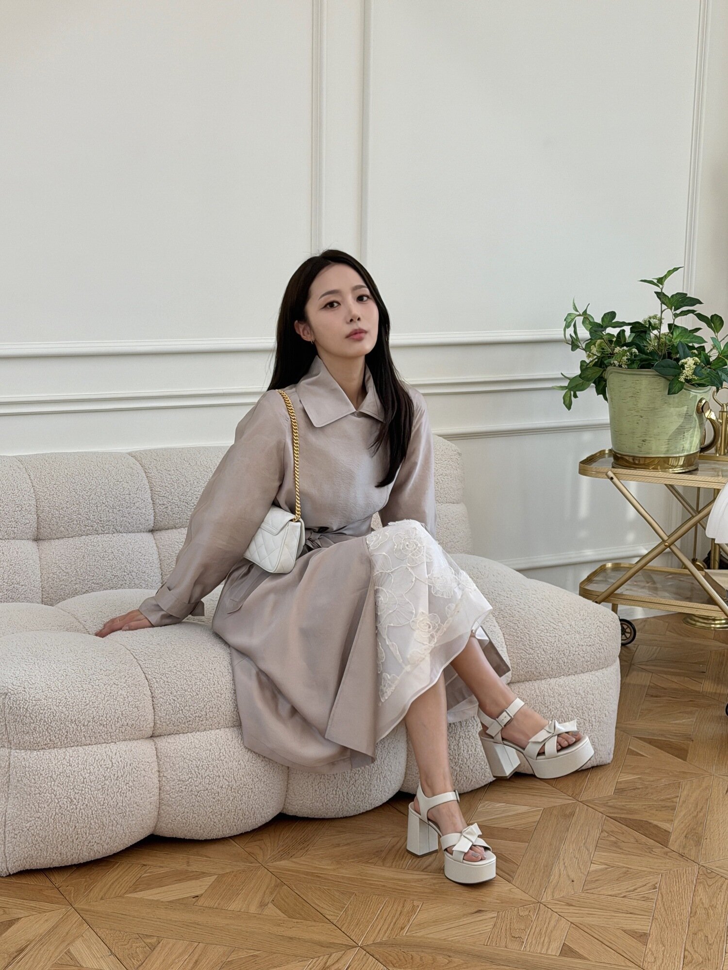 시스루 더블 버튼 트렌치 코트 (BEIGE)