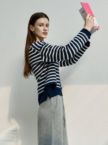 울캐시미어 스트라이프 가디건 네이비 IFDCD00169