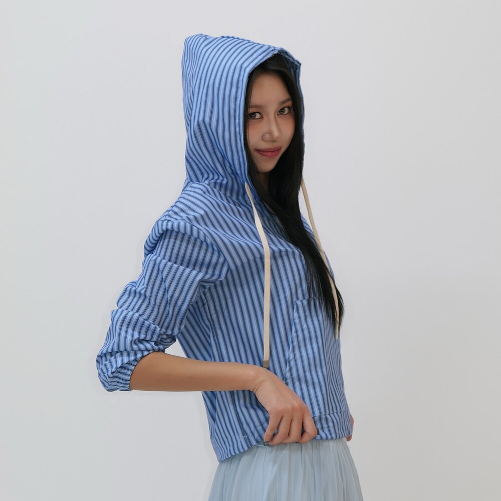 Y2K 스트라이프 크롭 하프집업 아노락 바람막이_블루