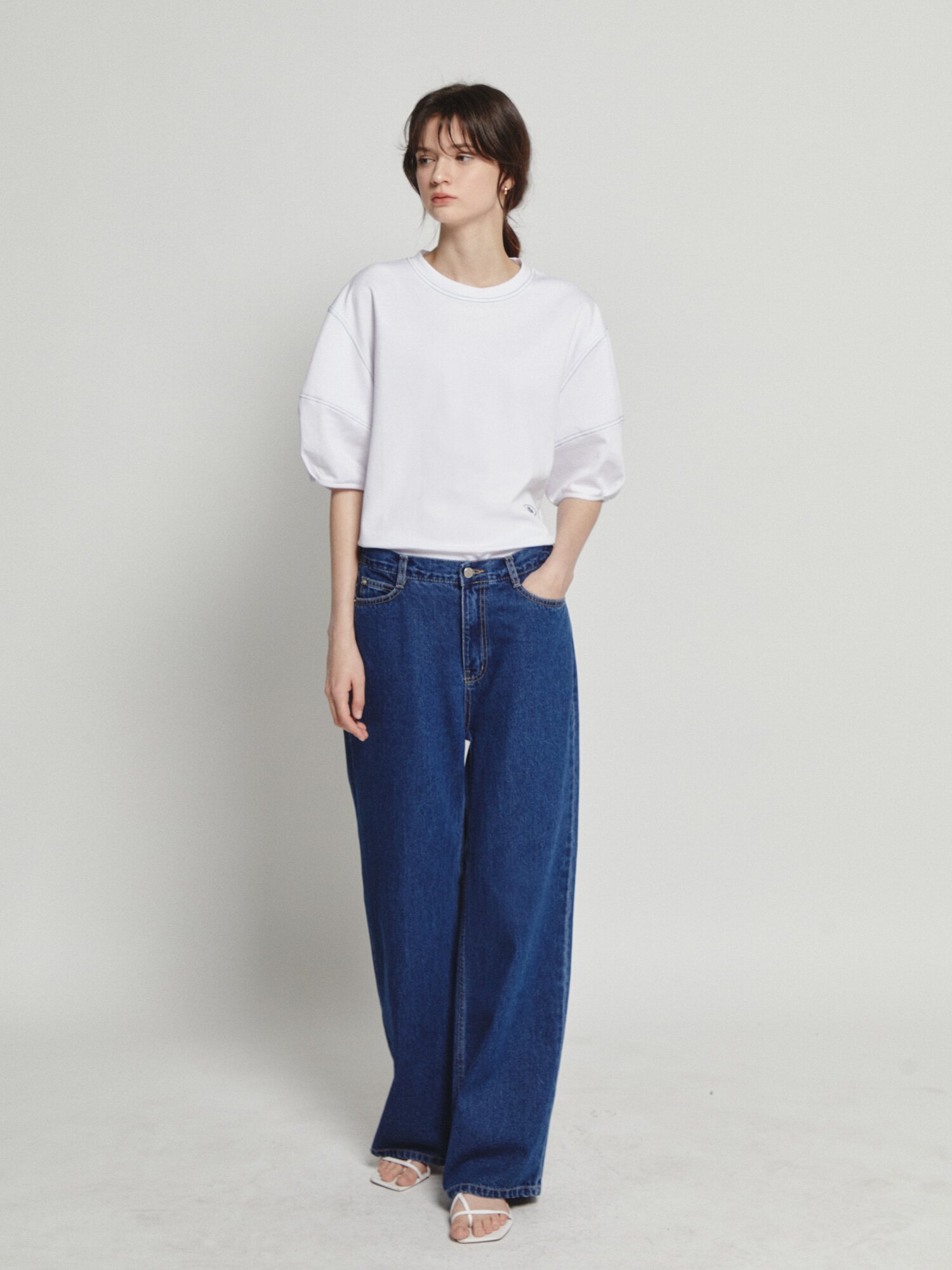 코튼 로고 자수 스티치 티셔츠 (WHITE)