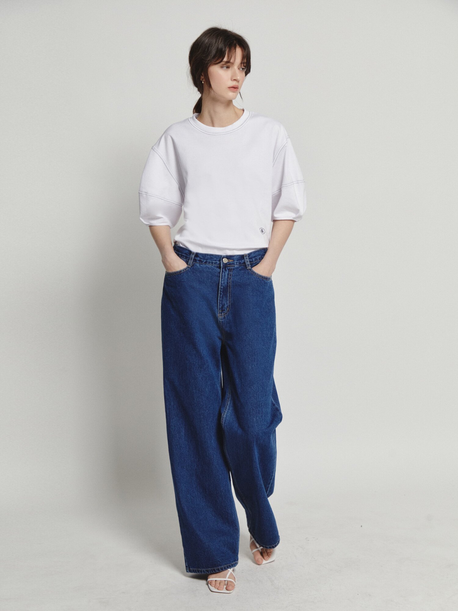 코튼 로고 자수 스티치 티셔츠 (WHITE)