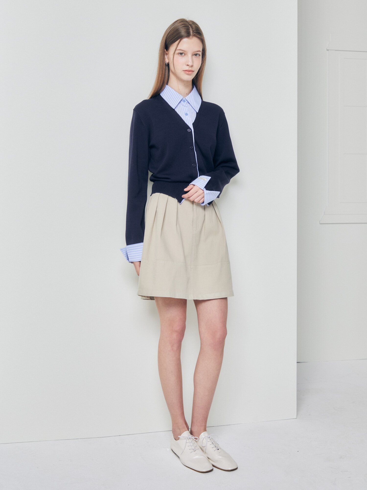 셔츠 배색 롤업 브이넥 가디건 (NAVY)
