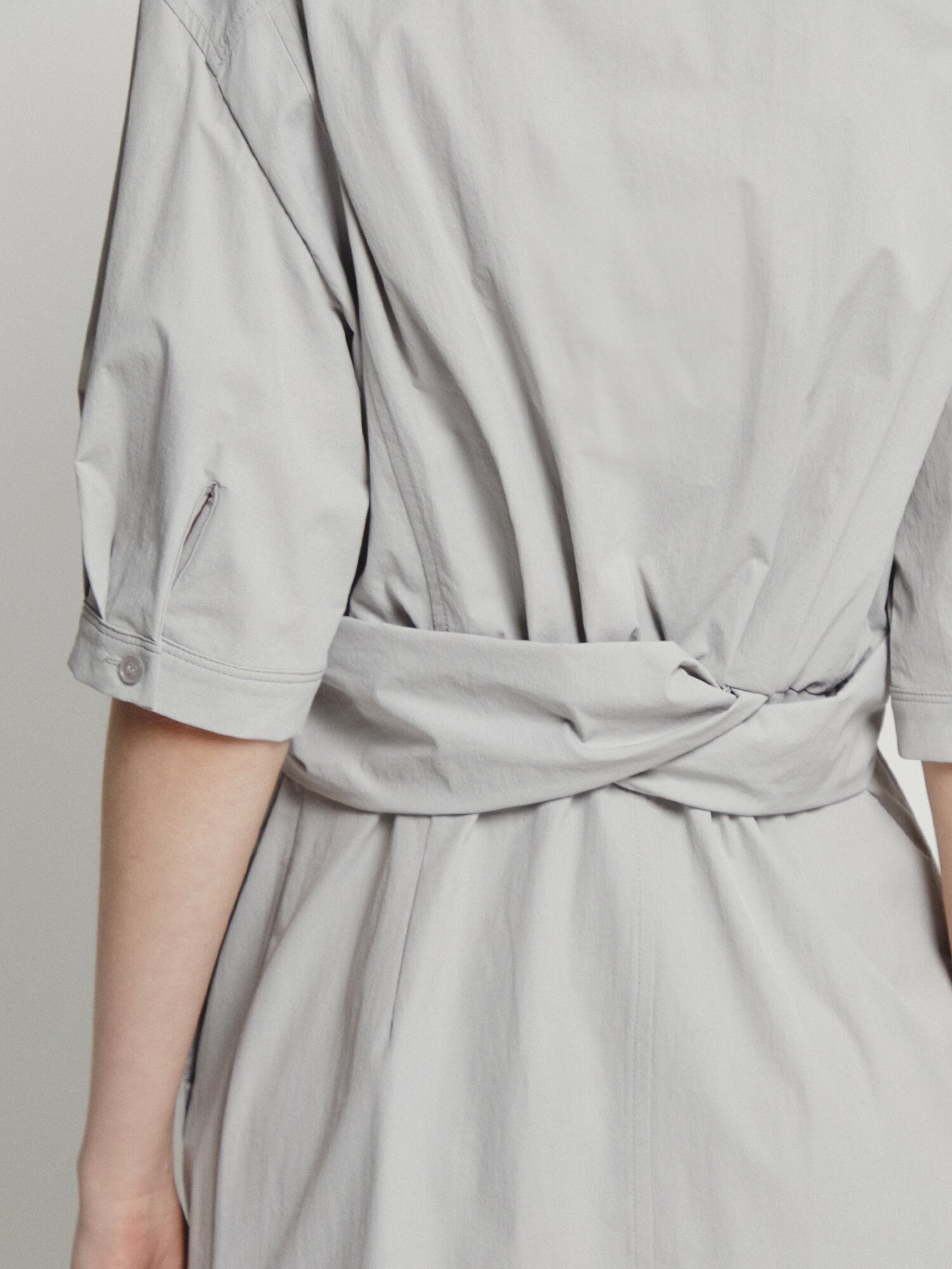 백 트위스트 H라인 셔츠 원피스 (LIGHT GREY)