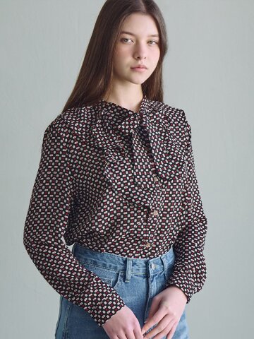 로엔 프릴 리본 블라우스