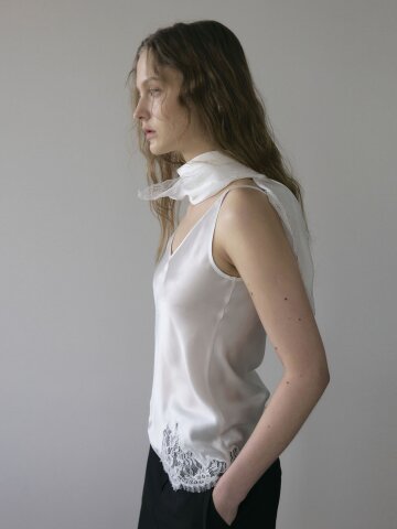 LACE BLOCK SILK SCAFF - WHITE