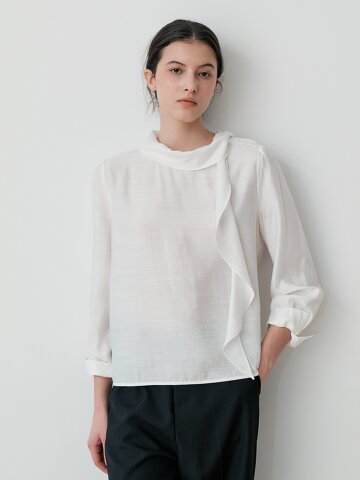 DRAPED HIGH-NECK BLOUSE (IV)