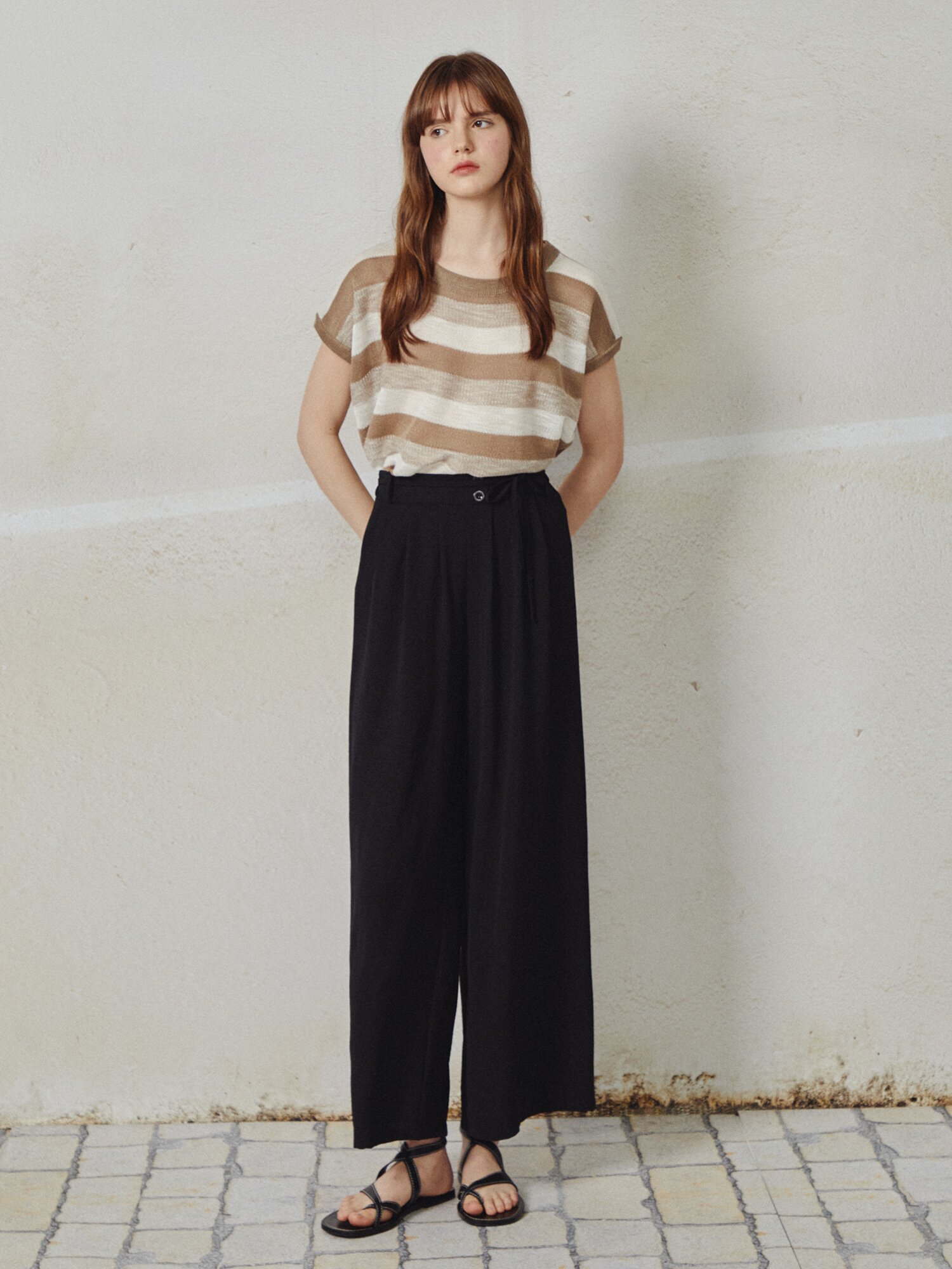 투버튼 핀턱 슬랙스 팬츠 (BLACK)