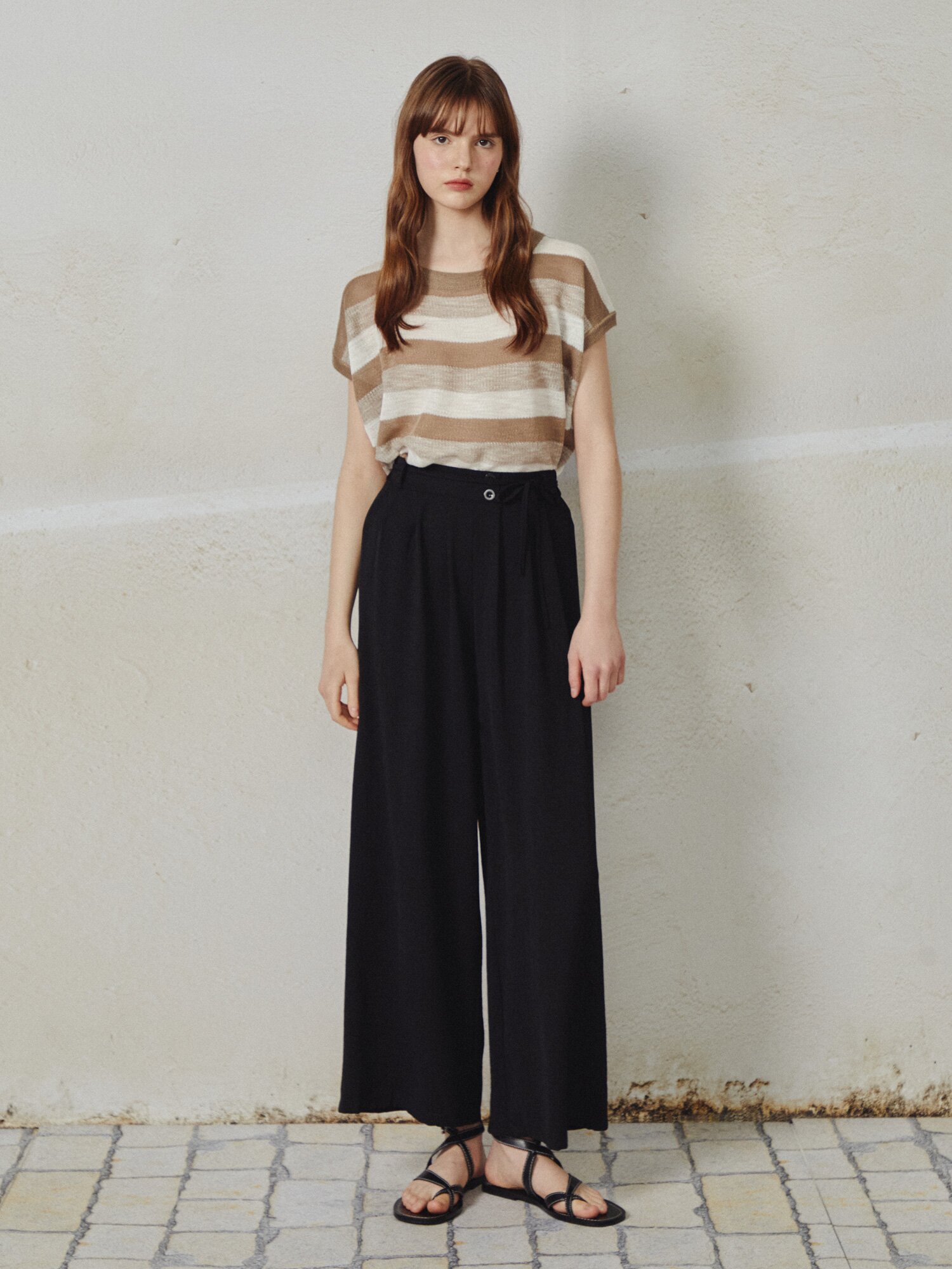 투버튼 핀턱 슬랙스 팬츠 (BLACK)