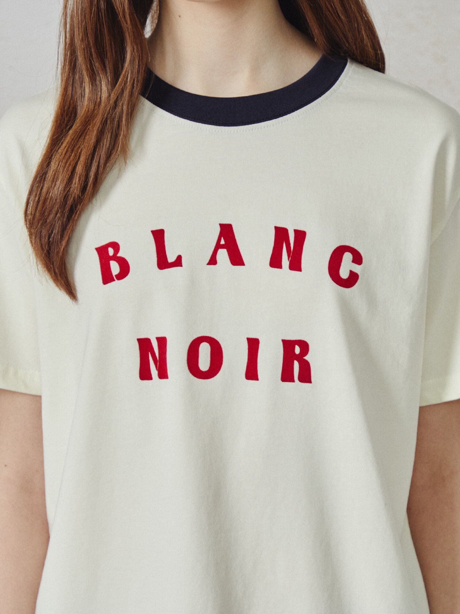 레터링 배색 링거 티셔츠 (CREAM)