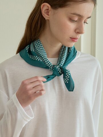 CALM POLKA DOT SCARF_GREEN