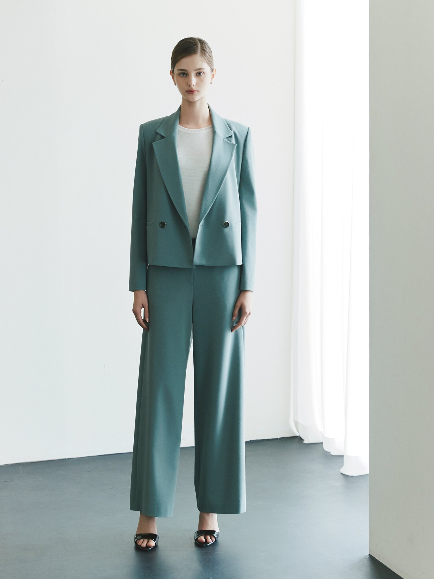 테일러드 더블 원버튼 크롭 재킷 (MINT)