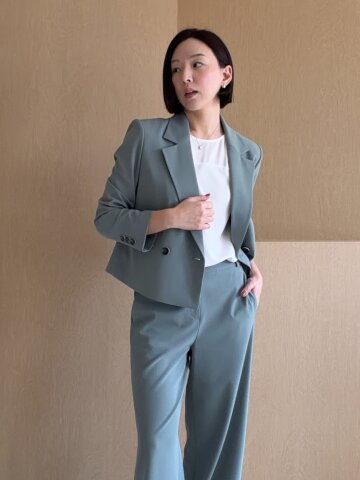 테일러드 더블 원버튼 크롭 재킷 