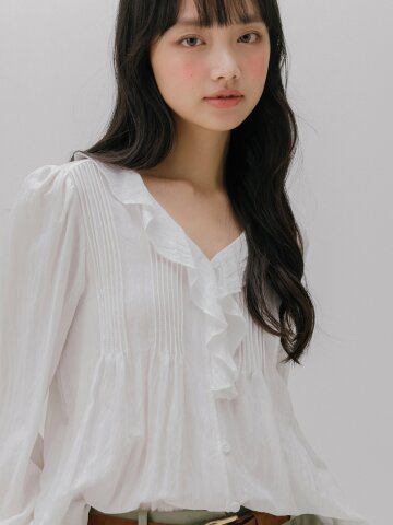 프릴 넥 핀턱 블라우스 (화이트)