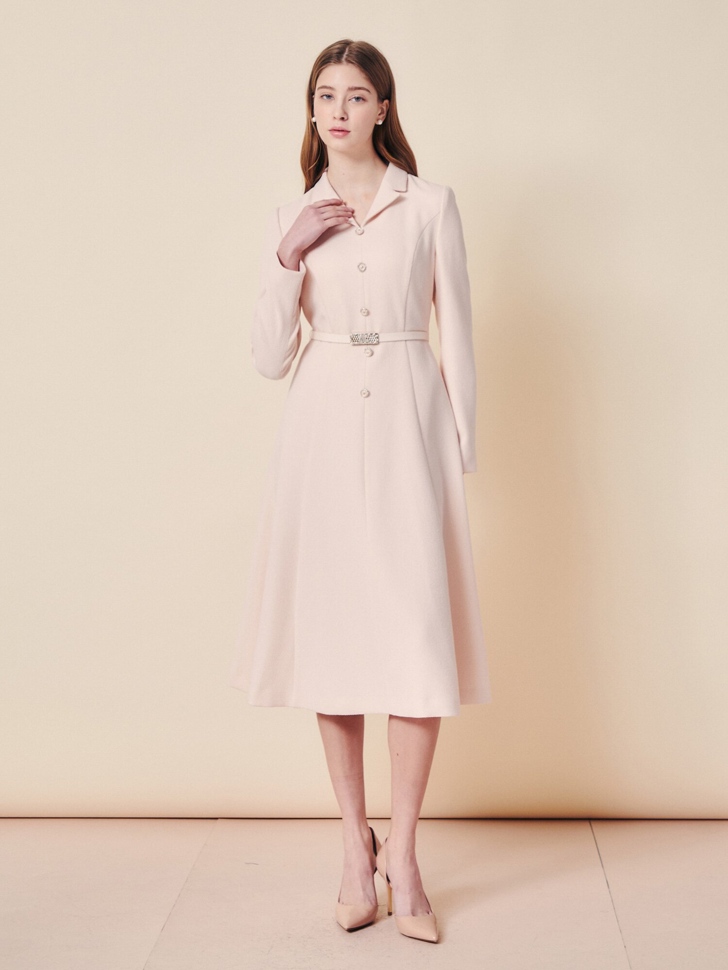 헤리티지 버튼 포인트 테일러드 원피스 (BEIGE)