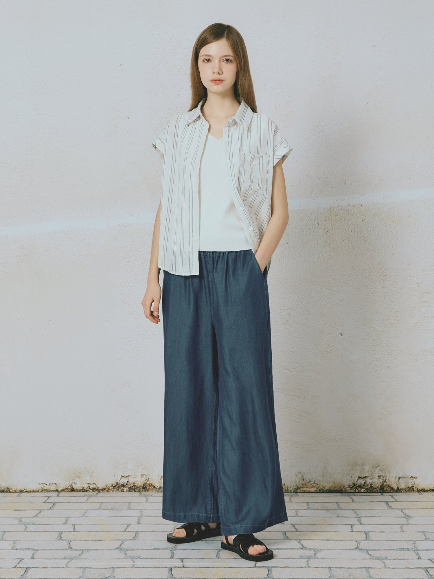 와이드핏 버튼 밴딩 데님팬츠 (DARK BLUE)