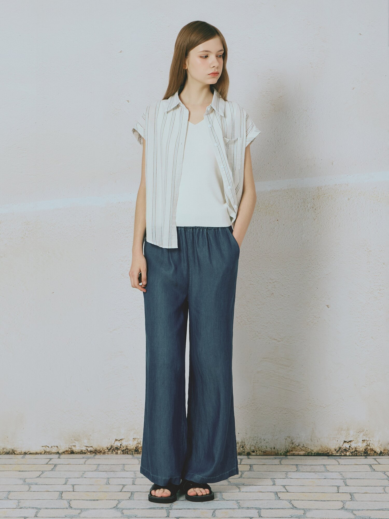 와이드핏 버튼 밴딩 데님팬츠 (DARK BLUE)