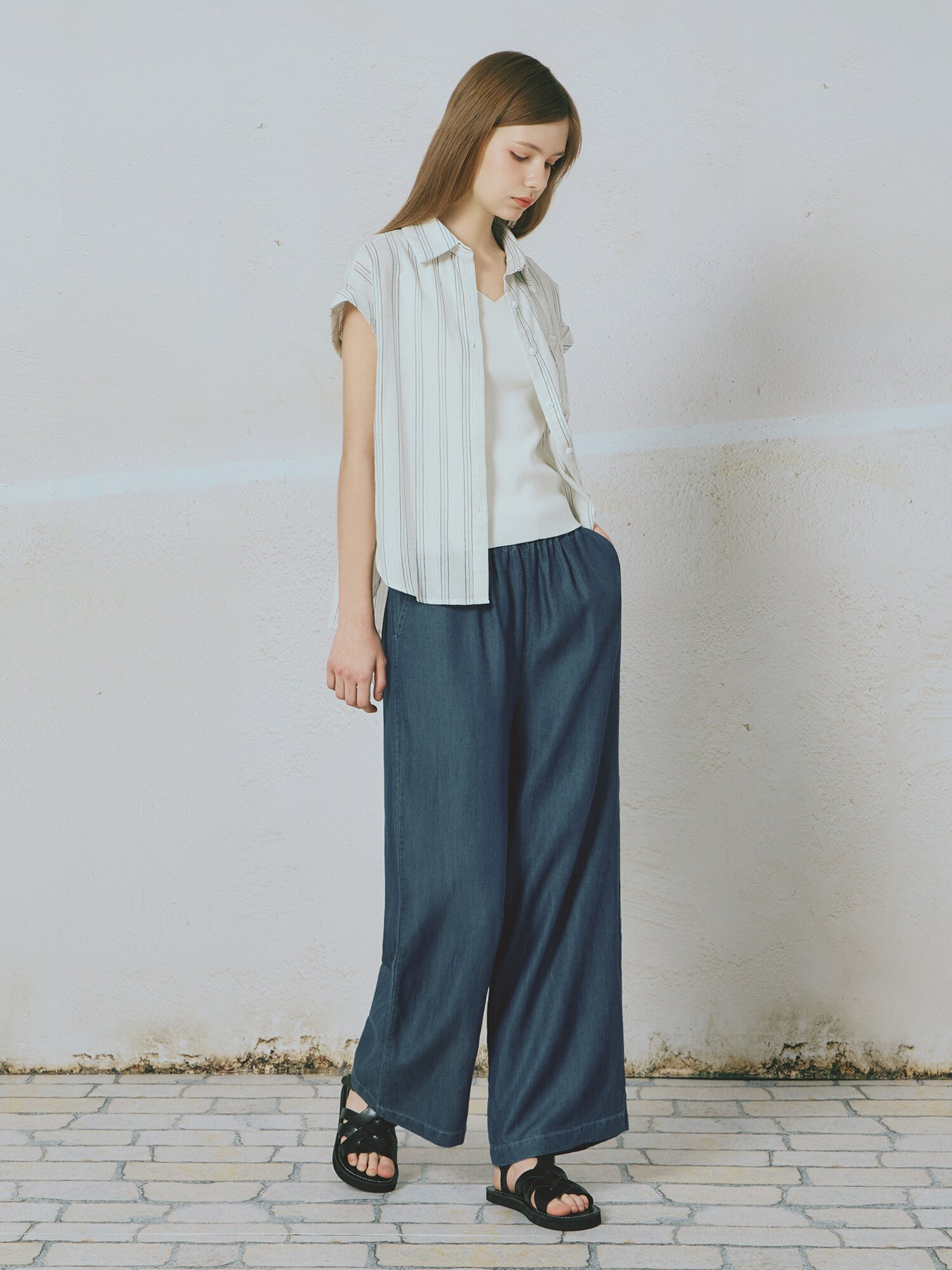 와이드핏 버튼 밴딩 데님팬츠 (DARK BLUE)