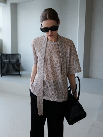 레오파드 스카프 티셔츠_베이지