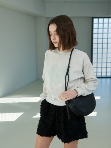 프린팅 아트웍 맨투맨_오트크림