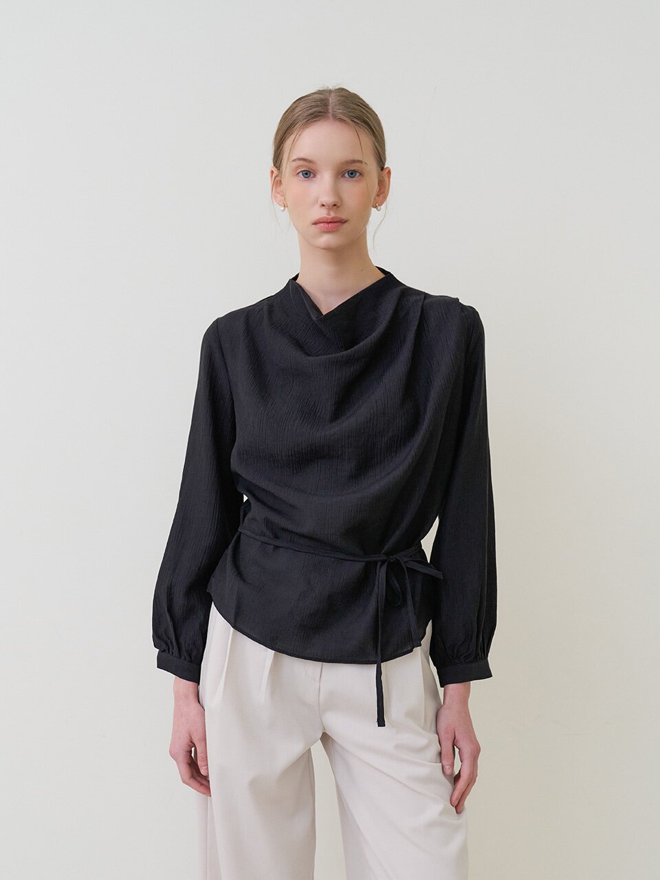 카울넥 스트링 블라우스 블랙 [T61]