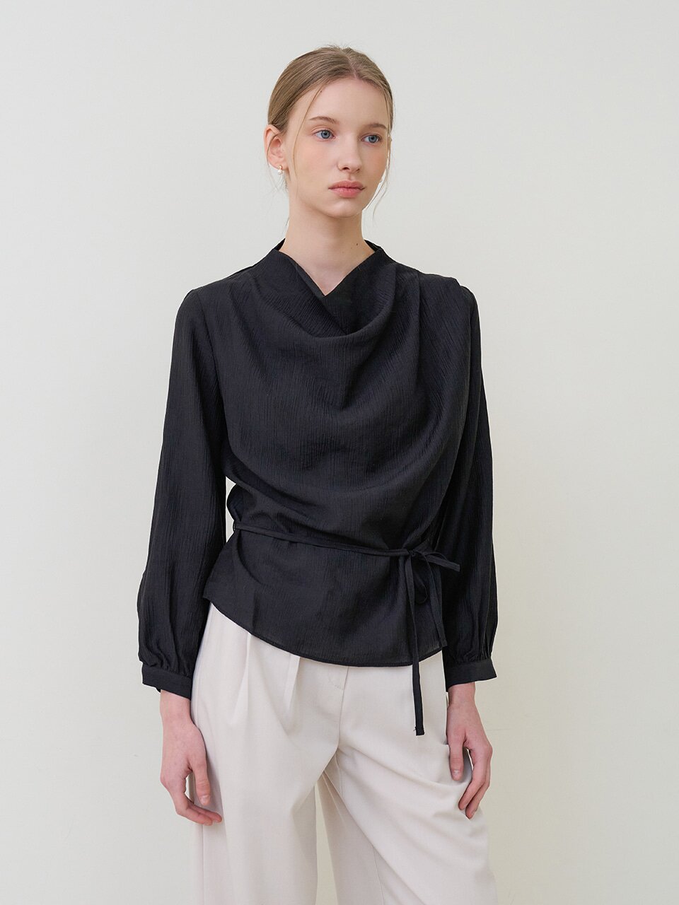 카울넥 스트링 블라우스 블랙 [T61]