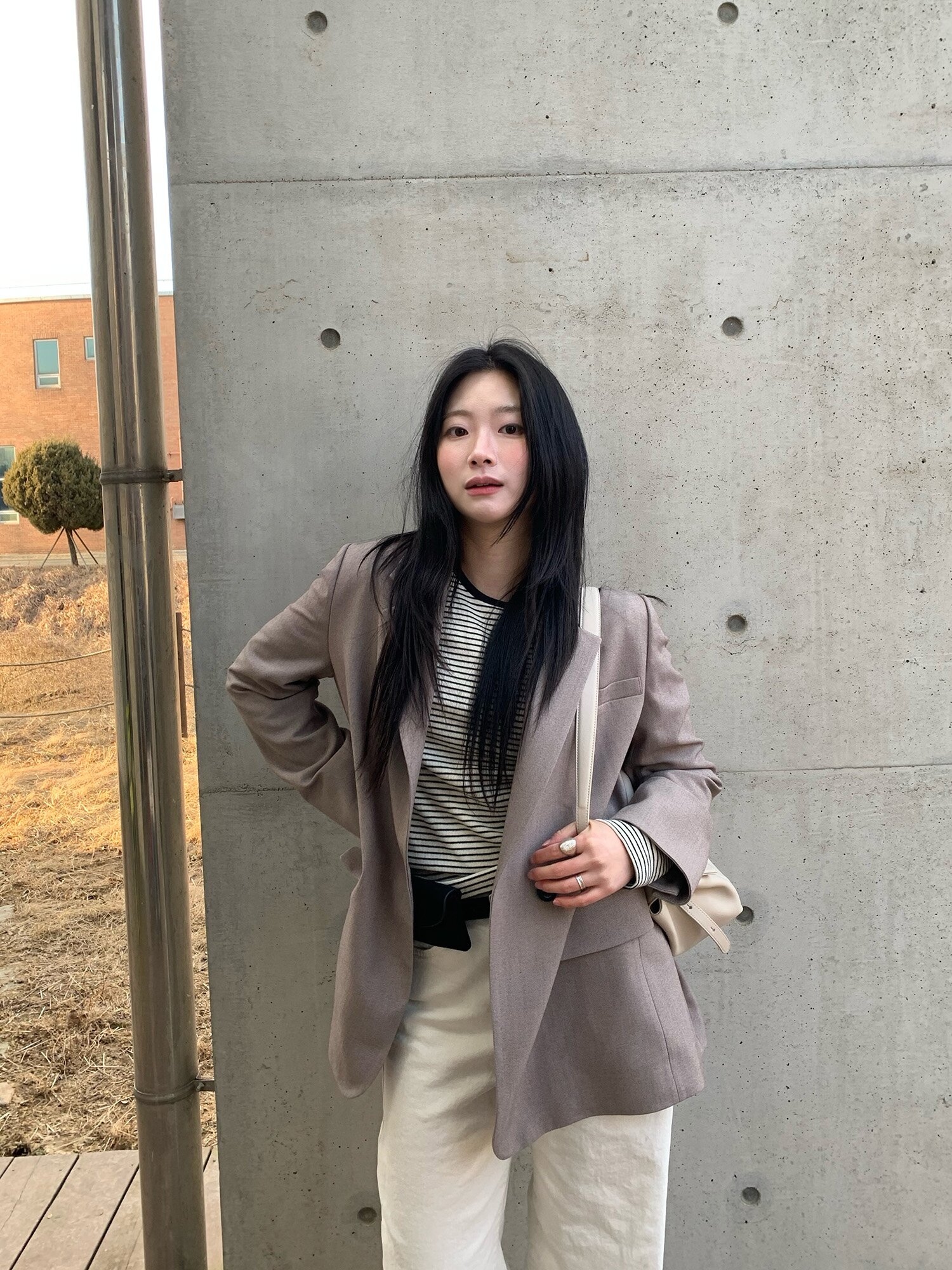 원 버튼 싱글 테일러드 재킷 (BEIGE)