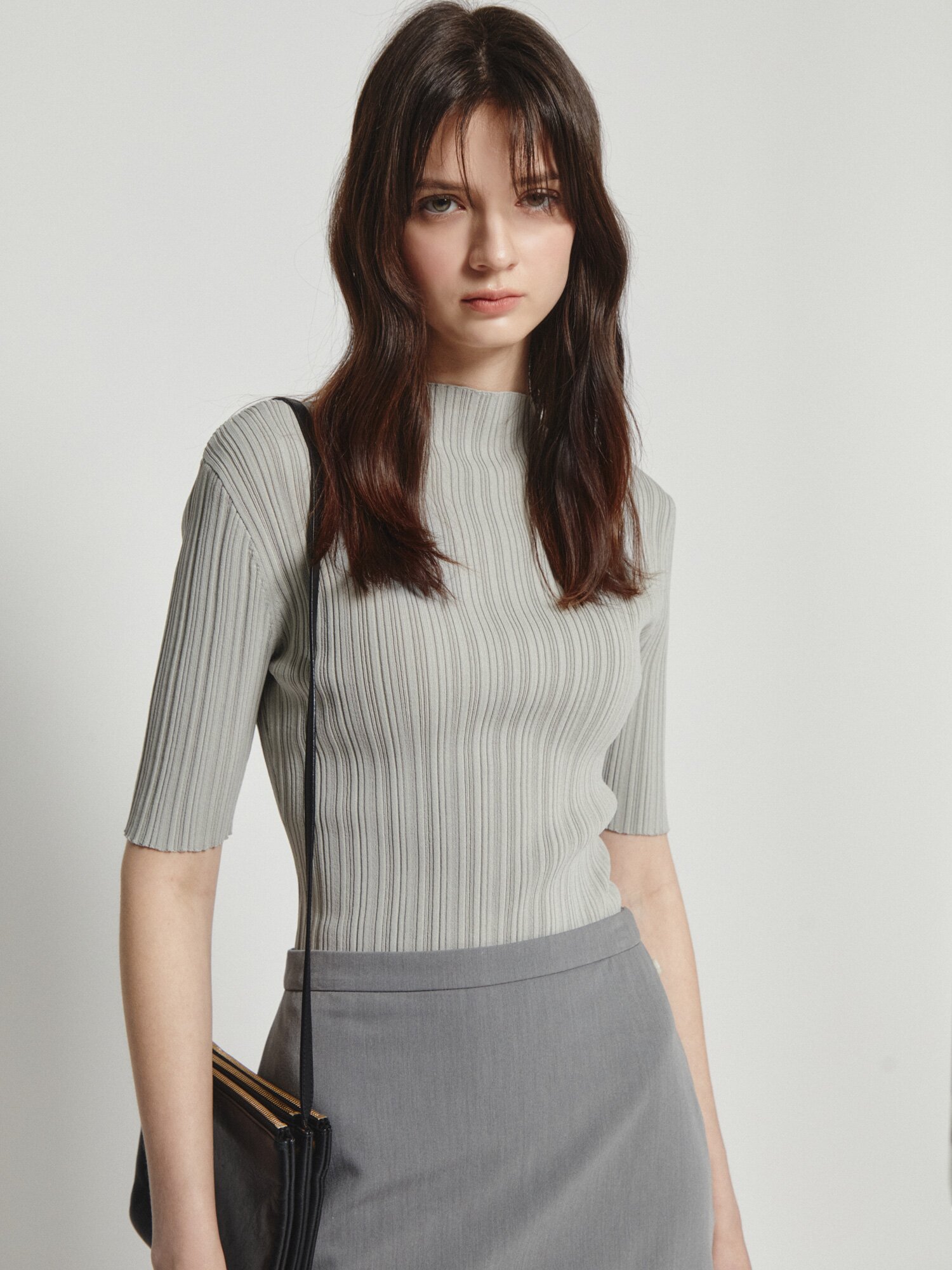 슬림핏 골지 하프넥 풀오버 니트 (LIGHT KHAKI)