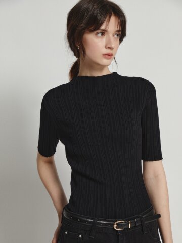 슬림핏 골지 하프넥 풀오버 니트 