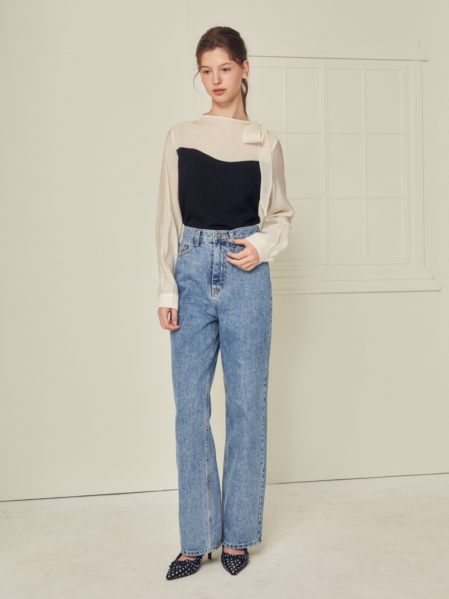 배색 숄더 리본 블라우스 (CREAM)