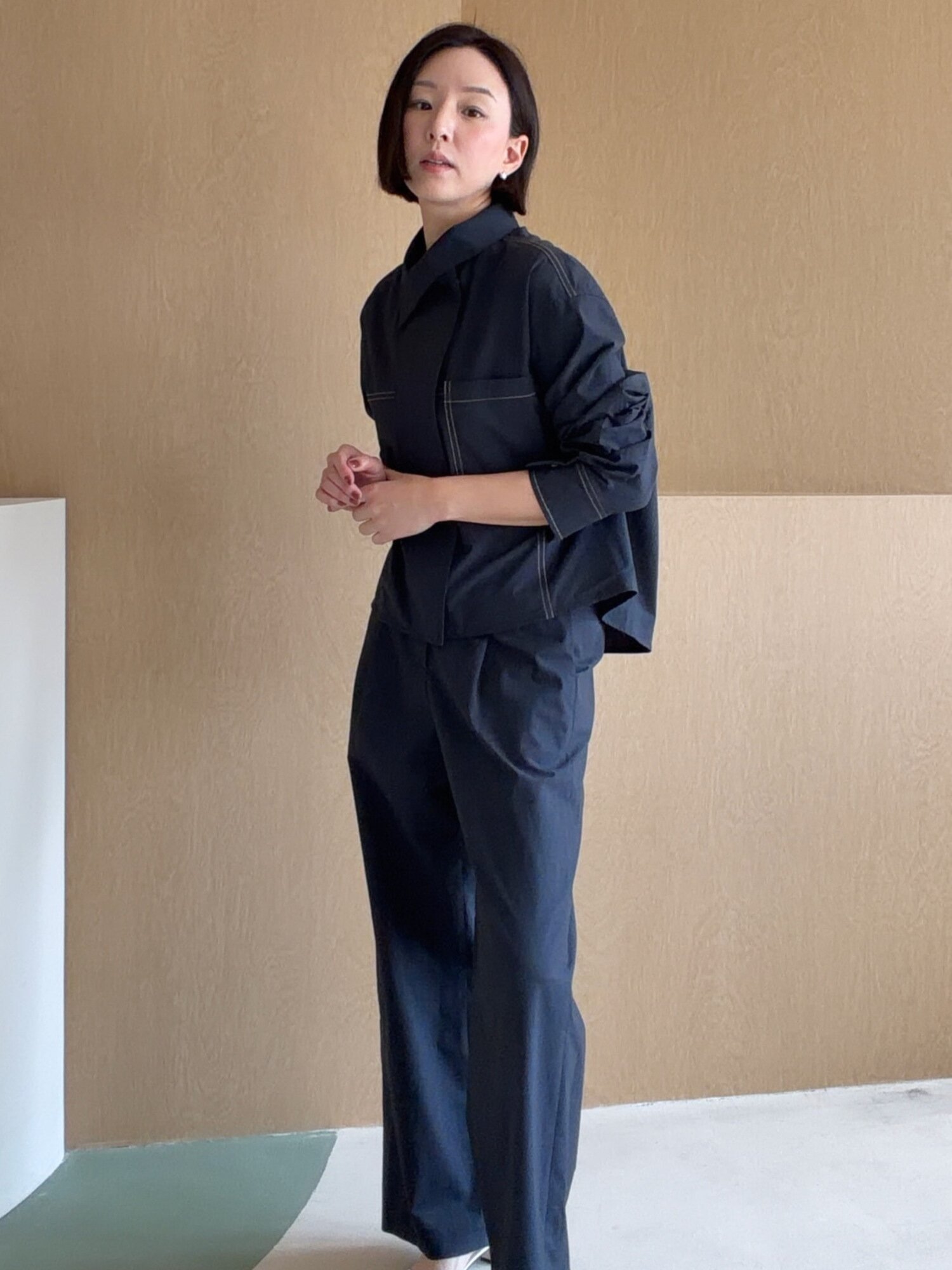 원턱 백 밴딩 와이드 팬츠 (INDIGO)