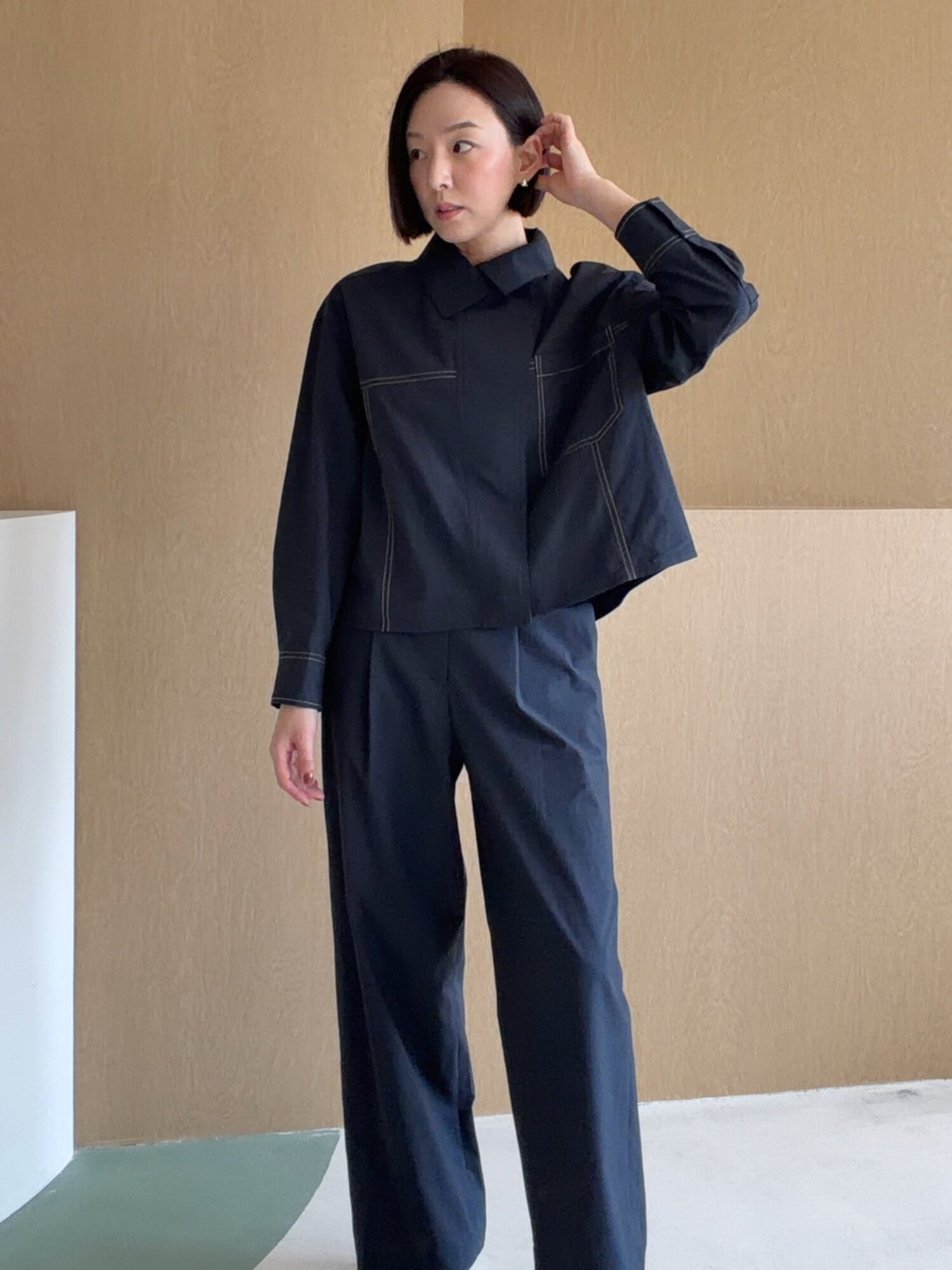 원턱 백 밴딩 와이드 팬츠 (INDIGO)