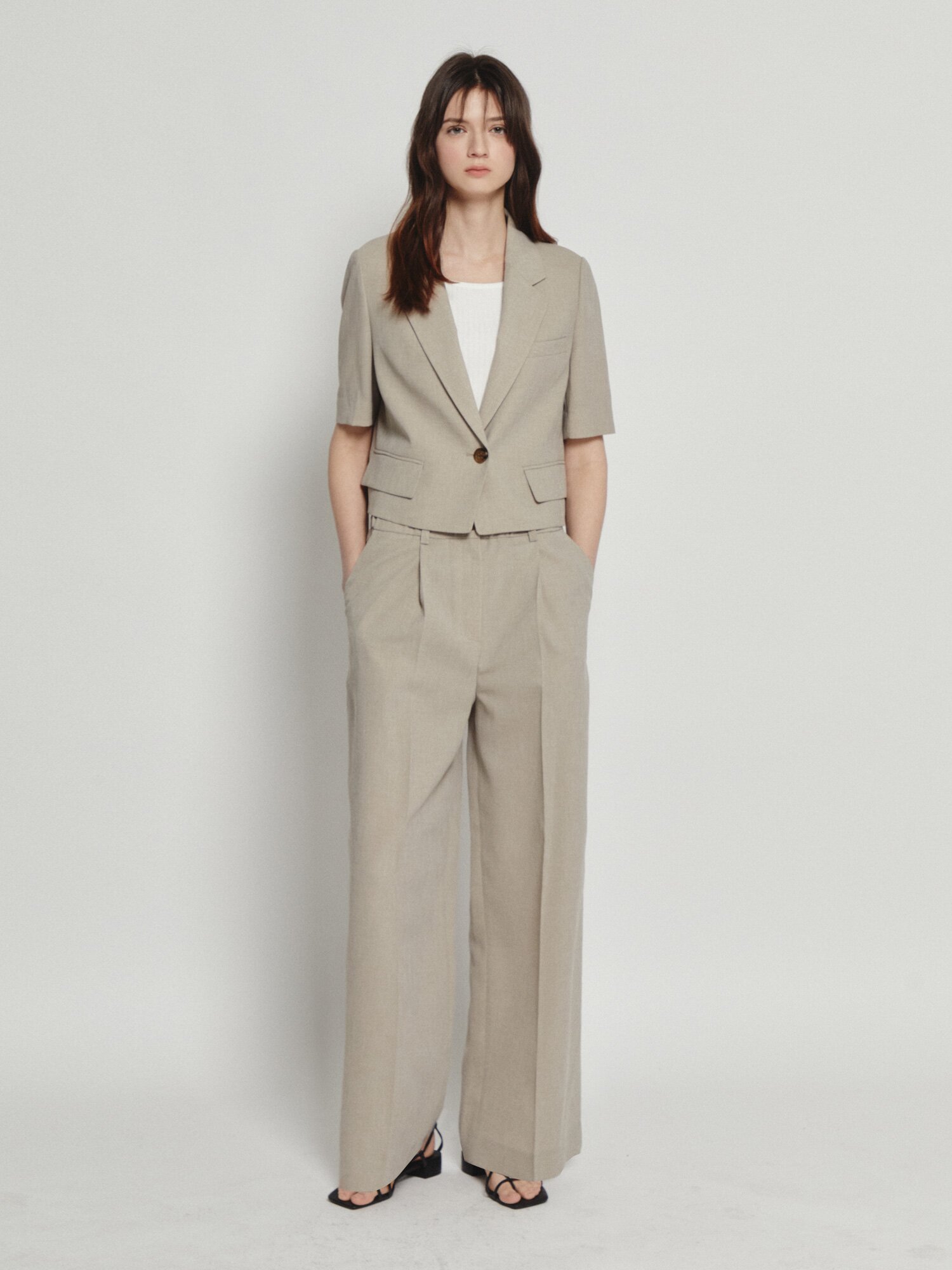 하프 슬리브 싱글 크롭 재킷 (BEIGE)