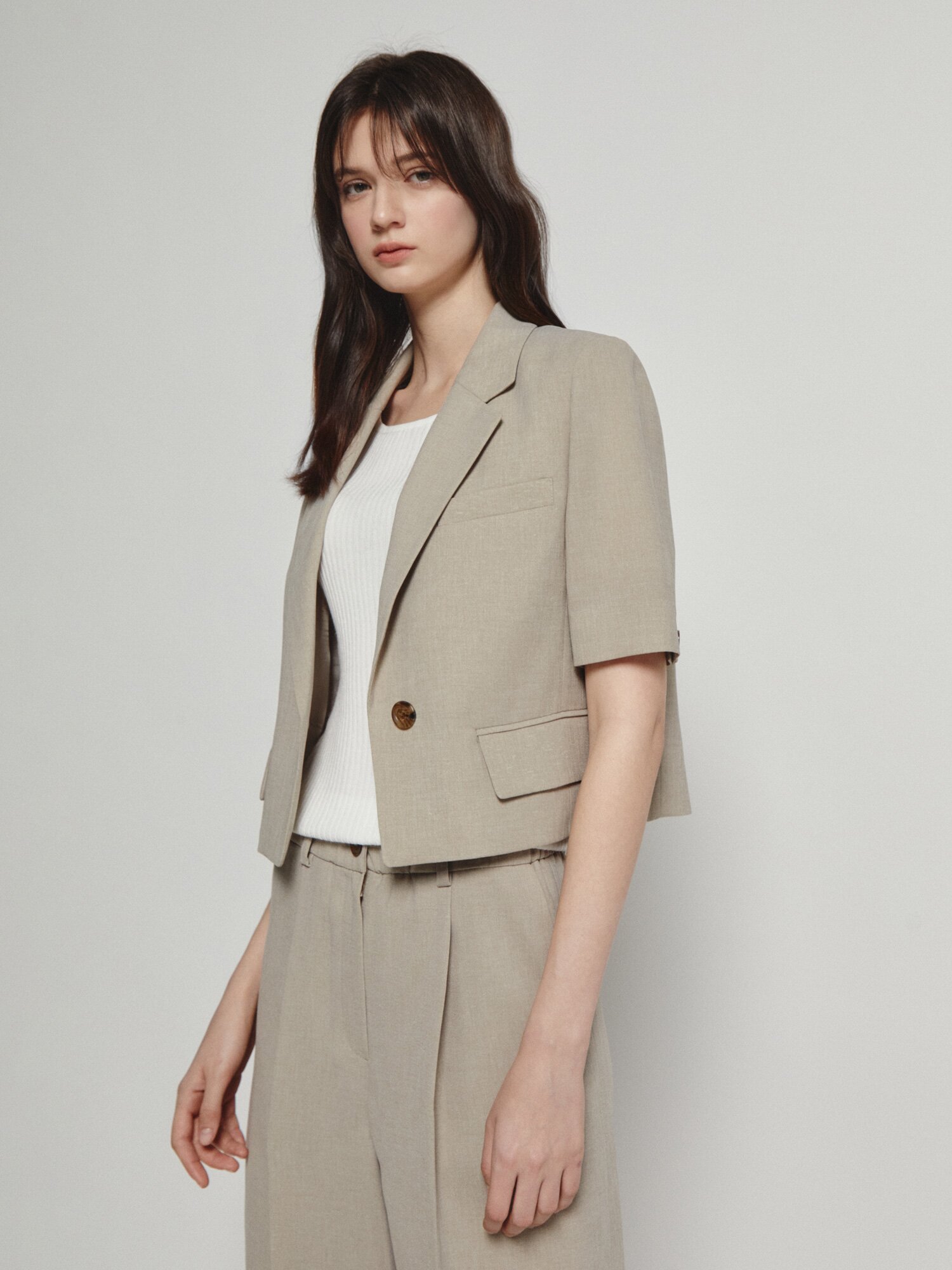 하프 슬리브 싱글 크롭 재킷 (BEIGE)