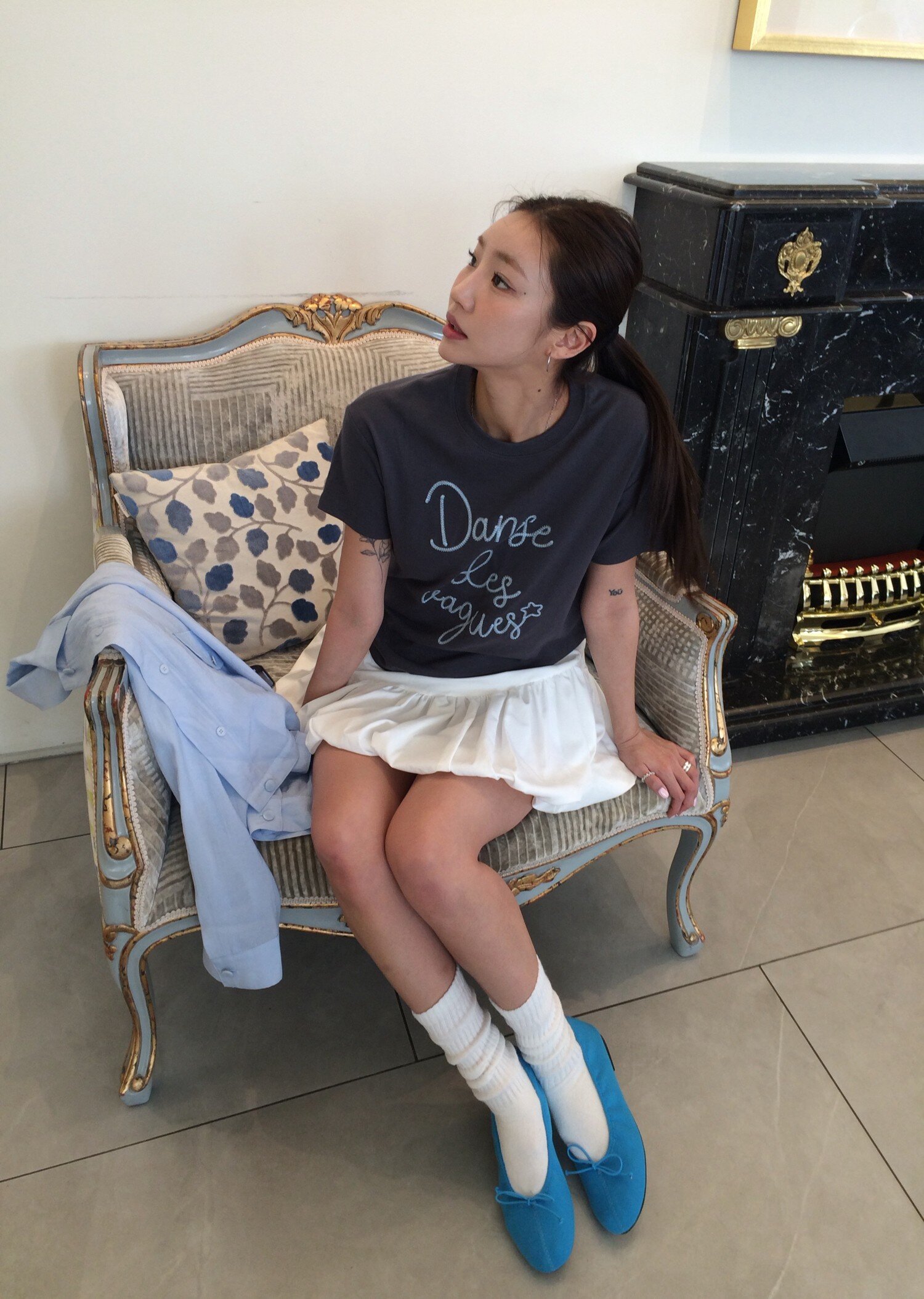 체인자수 라운드넥 티셔츠 (DARK GREY)