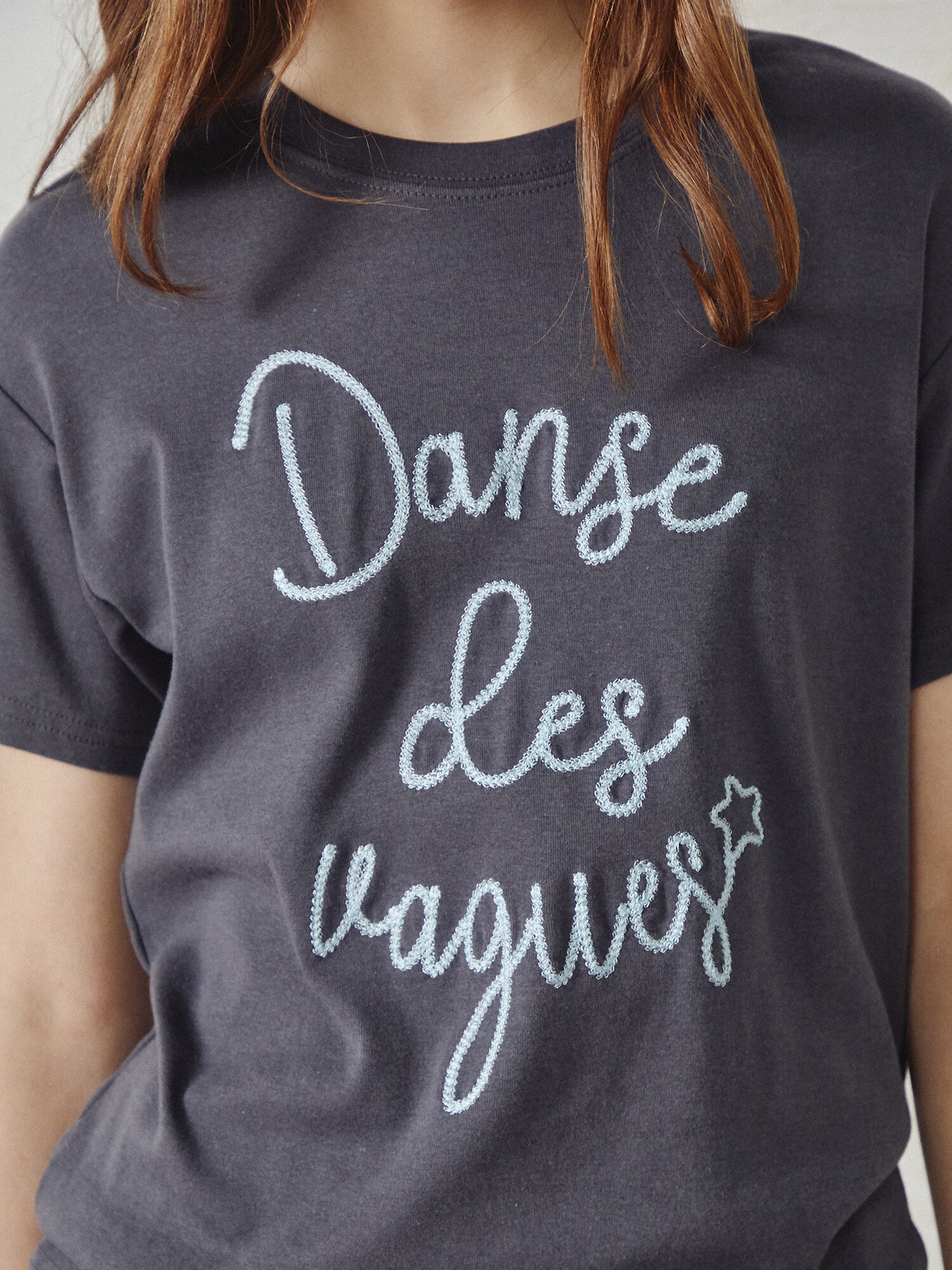 체인자수 라운드넥 티셔츠 (DARK GREY)