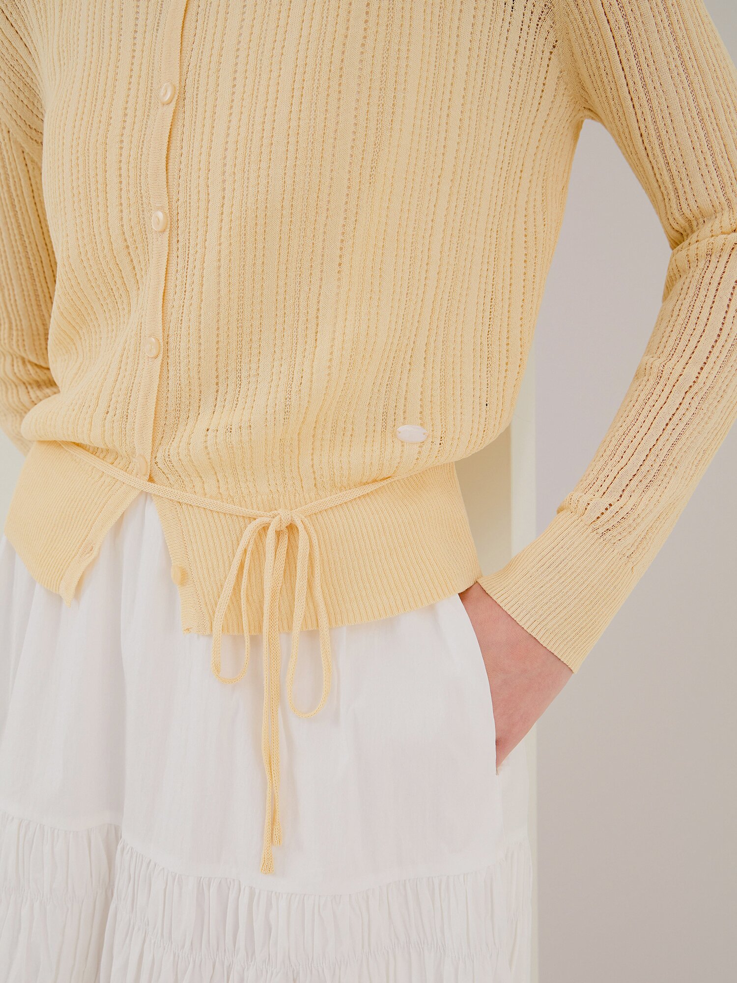 스카시 라운드넥 크롭 가디건 (YELLOW)