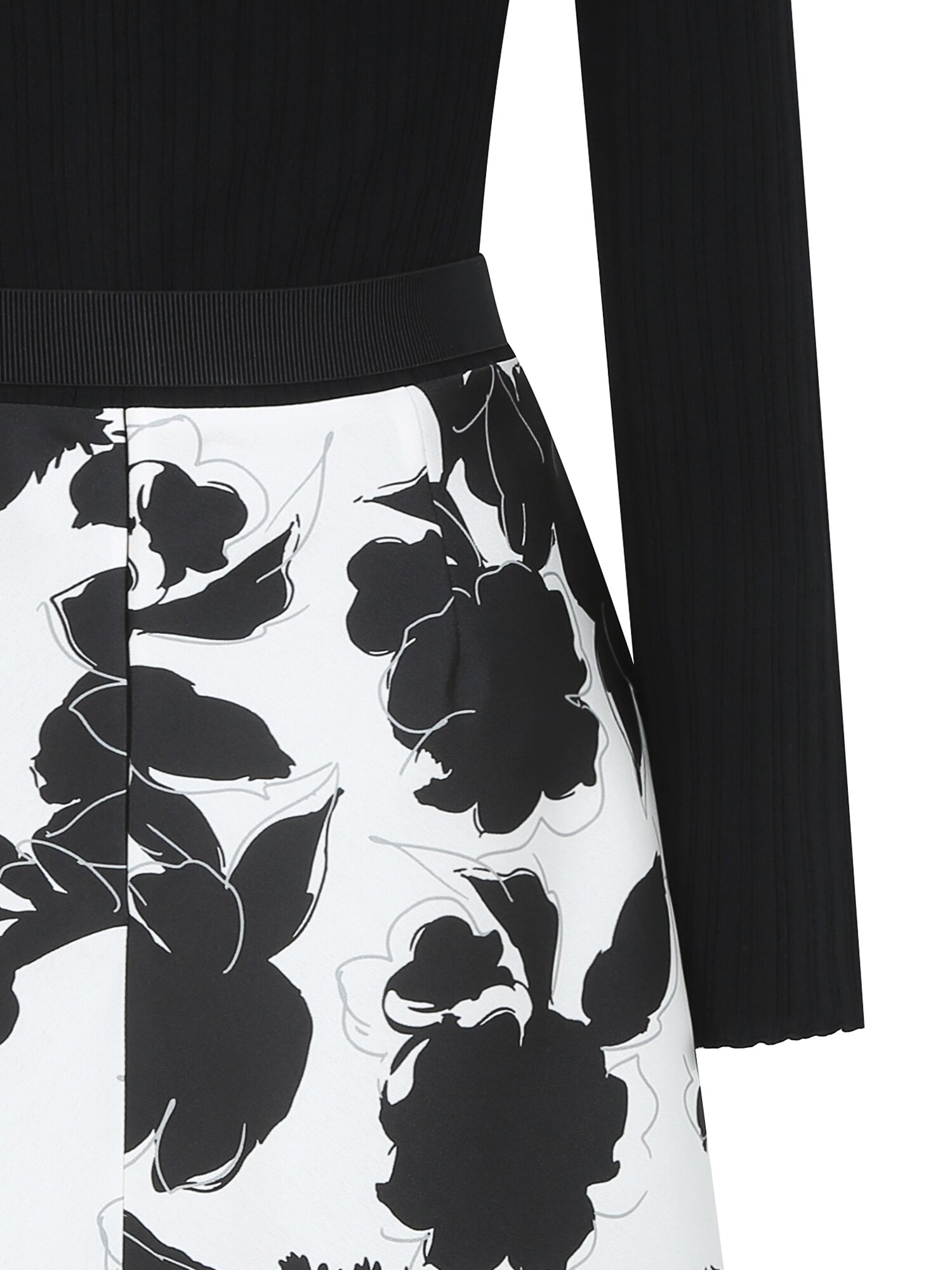 플로럴 배색 플레어 니트 원피스 (PRINT BLACK)