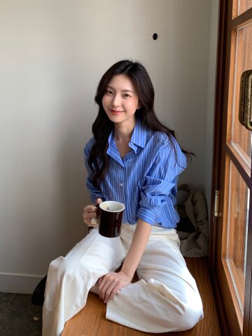 루즈핏 스트라이프 셔츠 블라우스 