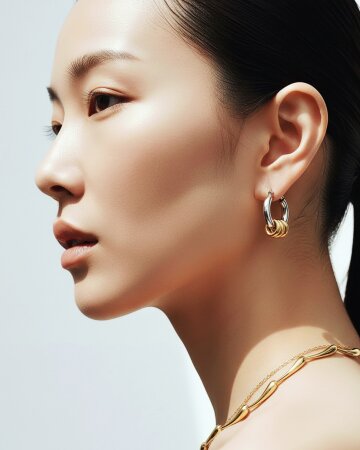 Triple Orbit Hoop Earrings
트리플 오빗 후프 이어링