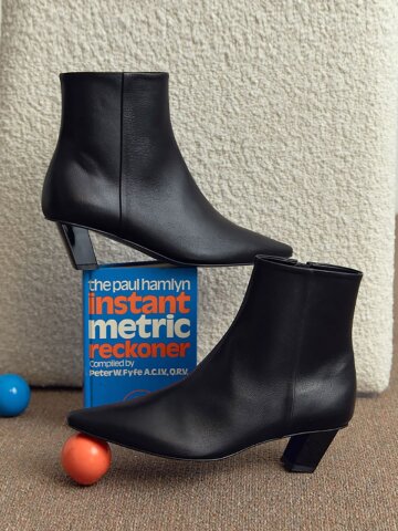 [라운지그레이]슬릭 앵클부츠